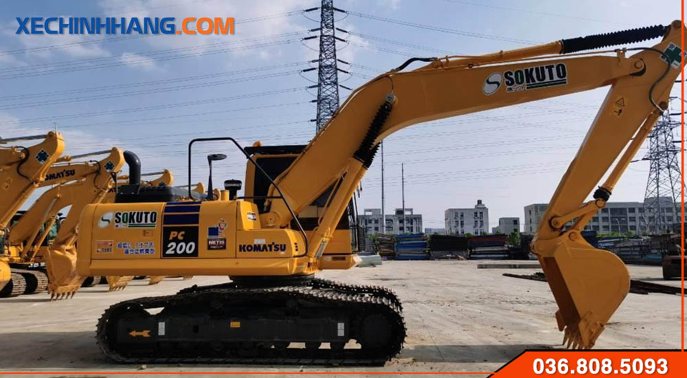 Bãi máy xúc Komatsu 200-8