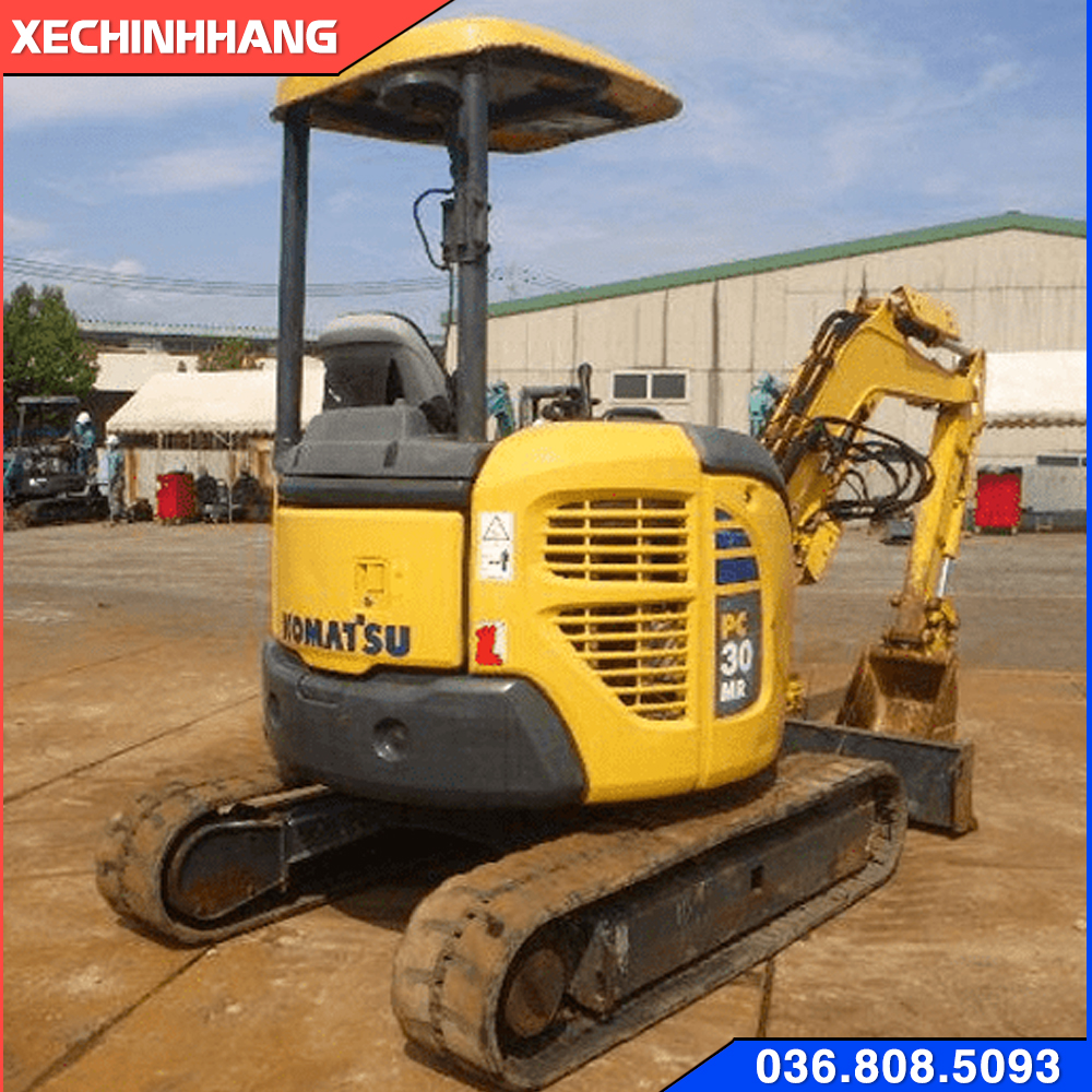 Máy xúc Komatsu mini 30