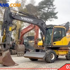 Máy xúc Volvo 140 lốp cũ
