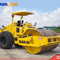 Xe Lu Sakai 10 tấn tại công trường