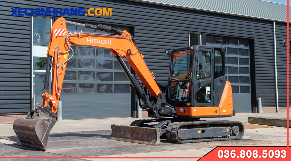 Xe cuoc 03 Hitachi banh lop cao su