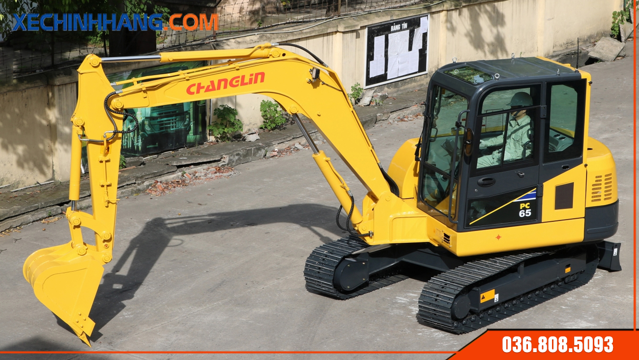 Xe cuốc Changlin 03