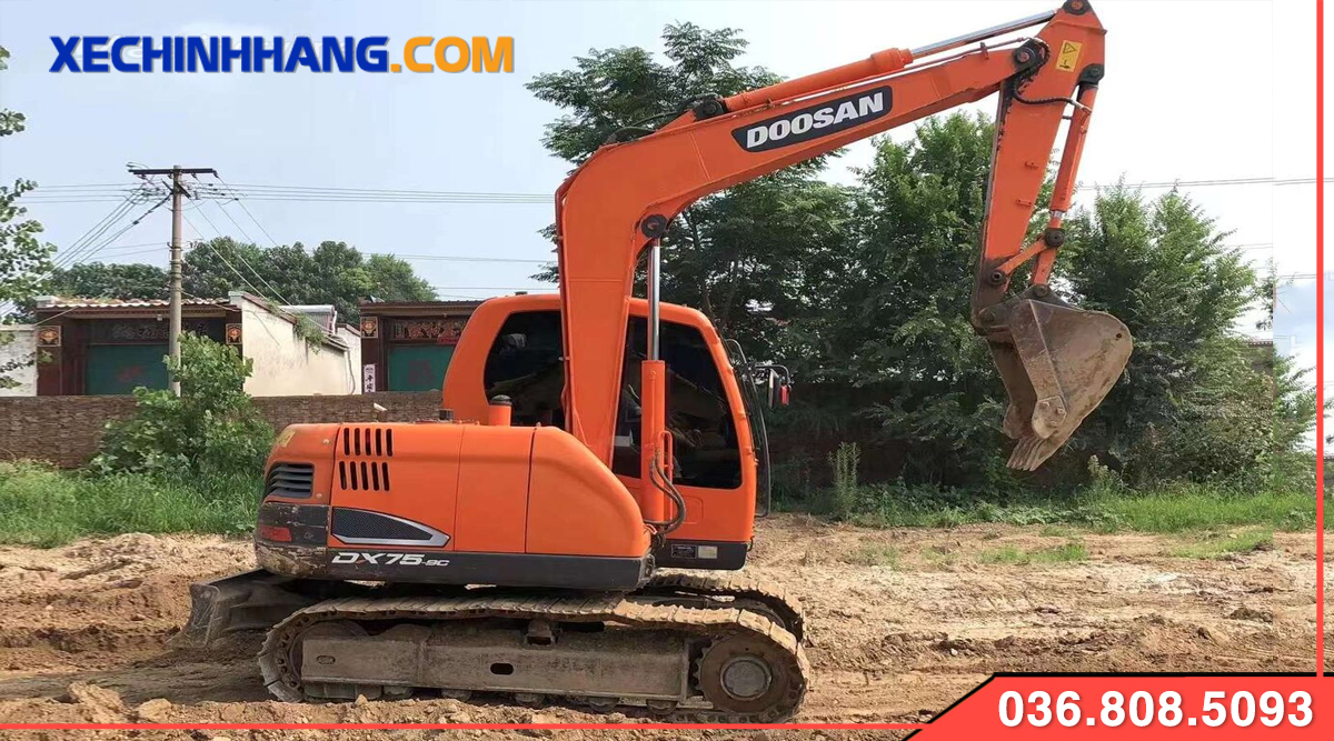 Xe cuốc Doosan 75W