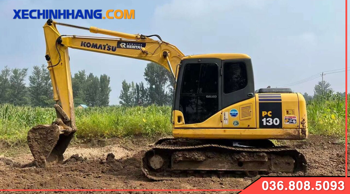 Xe cuốc Komatsu 05