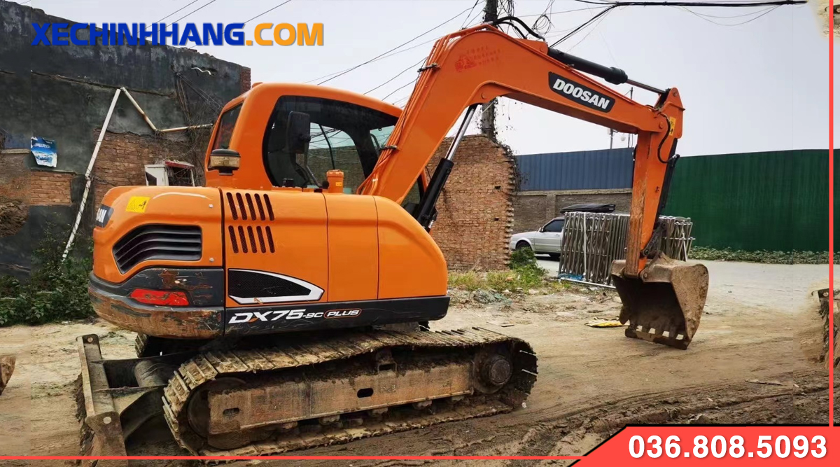 Xe cuốc đào 03 Doosan Dx75