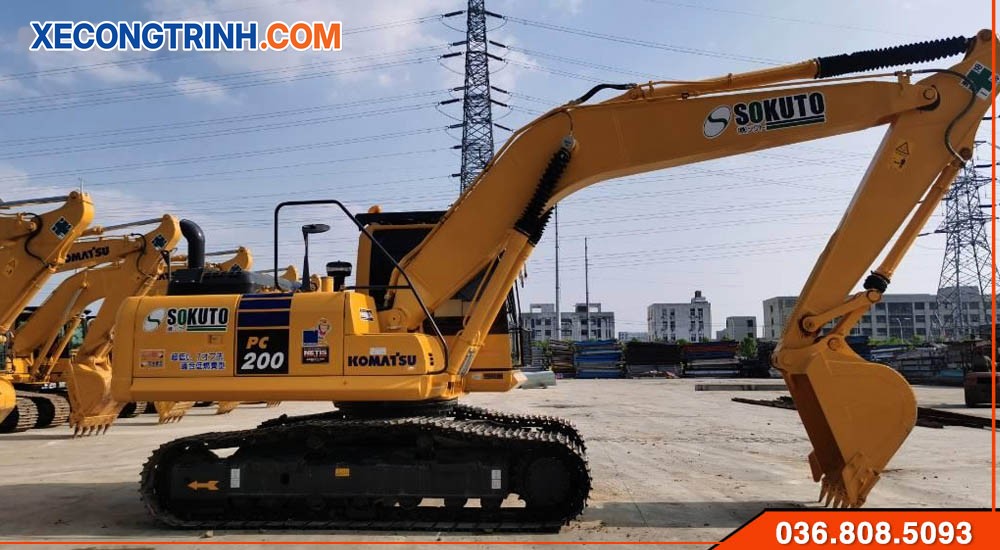 Bãi máy xúc Komatsu 200-8