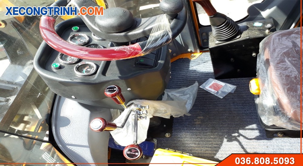 Cabin Máy xúc lật mini LaiGong ZL15