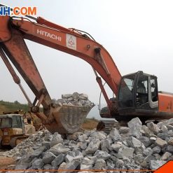 Máy đào Hitachi ZX330 Xúc đá hộc