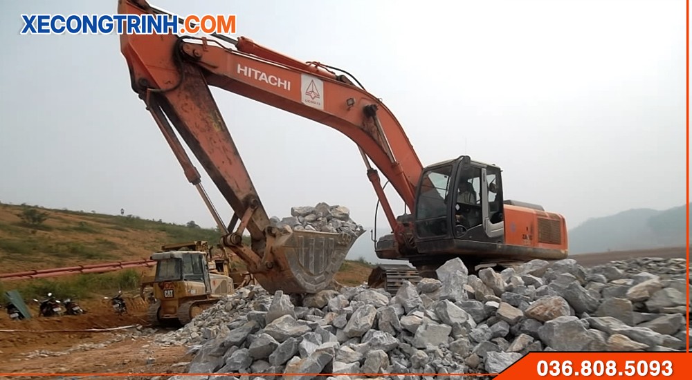 Máy đào Hitachi ZX330 Xúc đá hộc