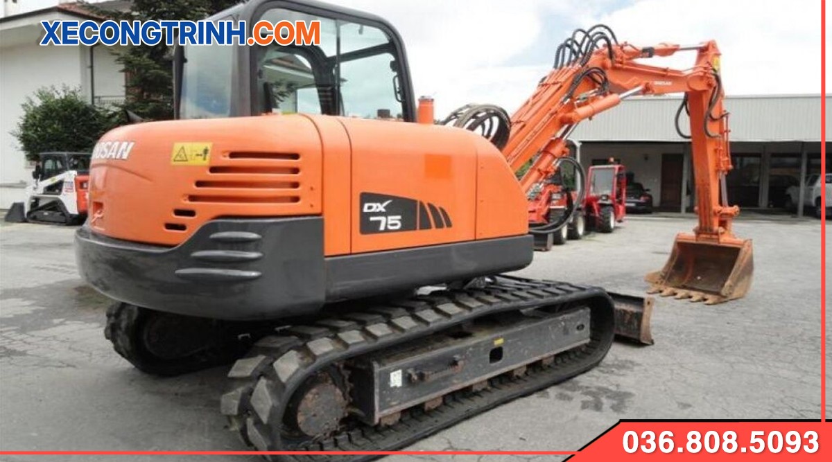 Máy xúc Doosan 75 cũ bánh xích