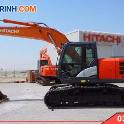 Máy xúc Hitachi 200 tại nhà máy