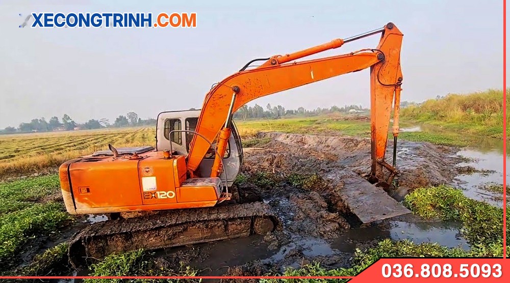 Máy xúc Hitachi EX120 đời 2005