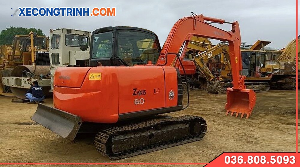 Máy xúc Hitachi ex60 gắn bàn Ủi