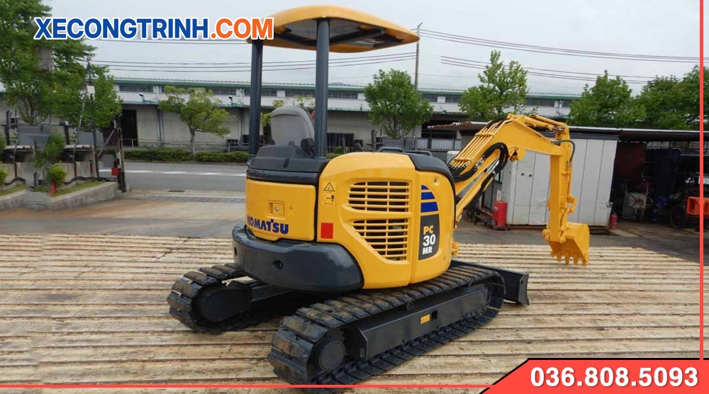 Máy xúc Komatsu mini mới
