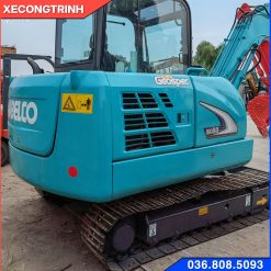 Thân máy xúc đào Kobelco 03