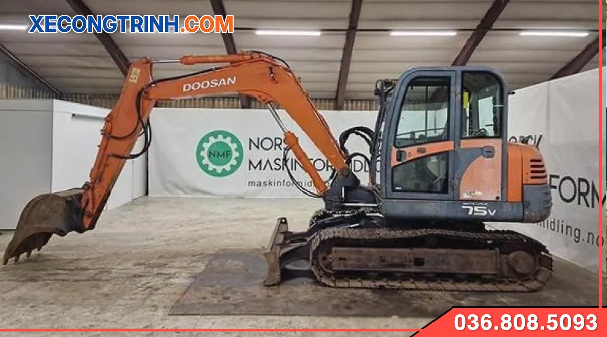 Xe cuoc 03 Doosan 75 cu