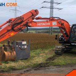 Xe cuốc 05 Hitachi bánh xích cao su